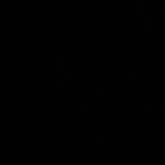 Meet your Posher, Danielle - Picture 1 of 1